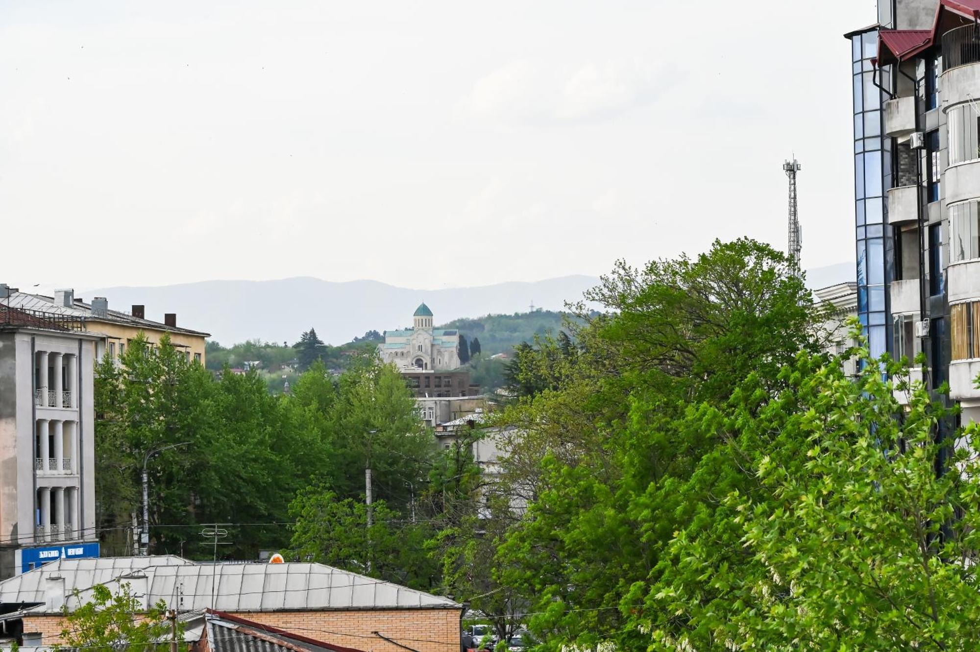 Hotel K124 Kutaisi Luaran gambar